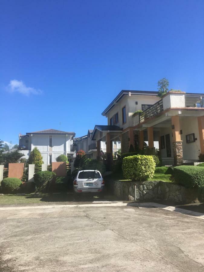 Tagaytay Hampton Villa Tagaytay City Exteriör bild